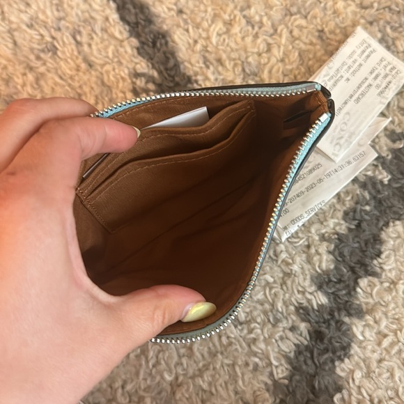 Brand new with tags wristlet coach Hawaiian collection - Picture 3 of 3